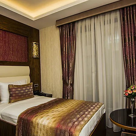 Vertu 2* Provincia di Istanbul