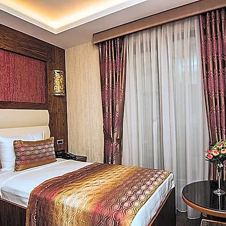Vertu Hotel 2*