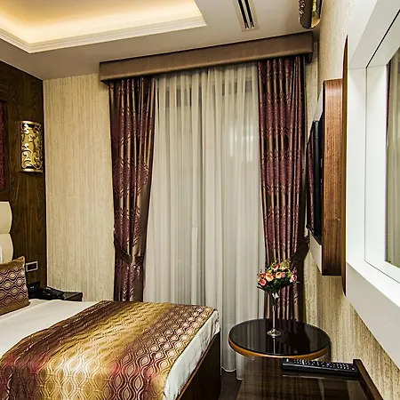 Vertu Hotel 2*